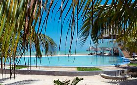 Jambo Resort By Mambo Hotels